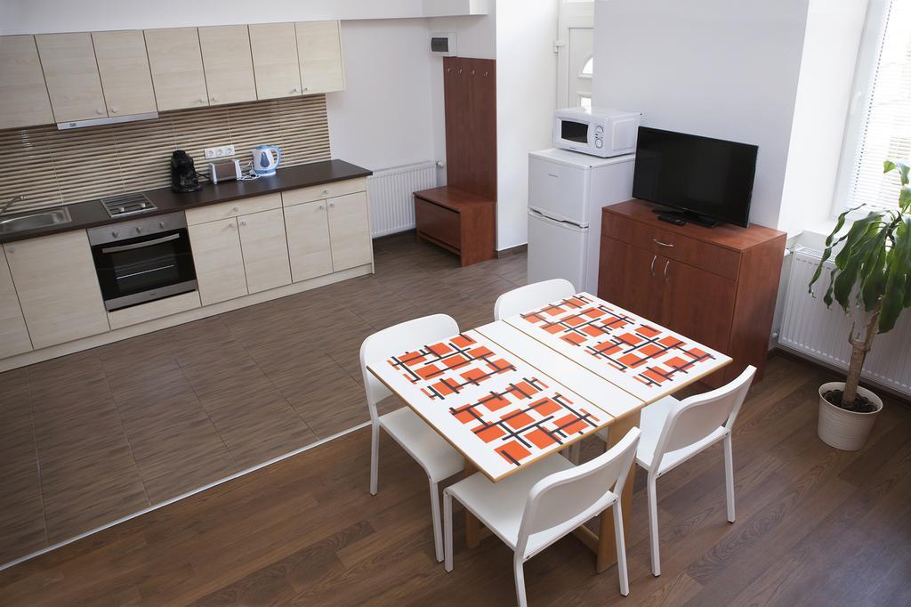 Cute Downtown Studios Budapest Exteriör bild