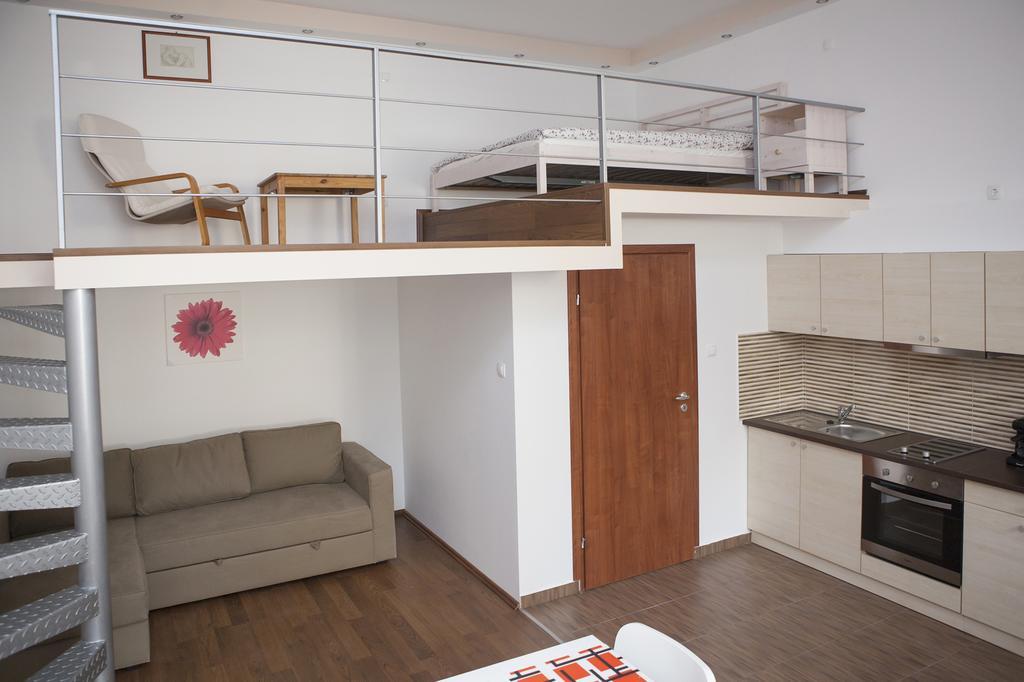 Cute Downtown Studios Budapest Exteriör bild